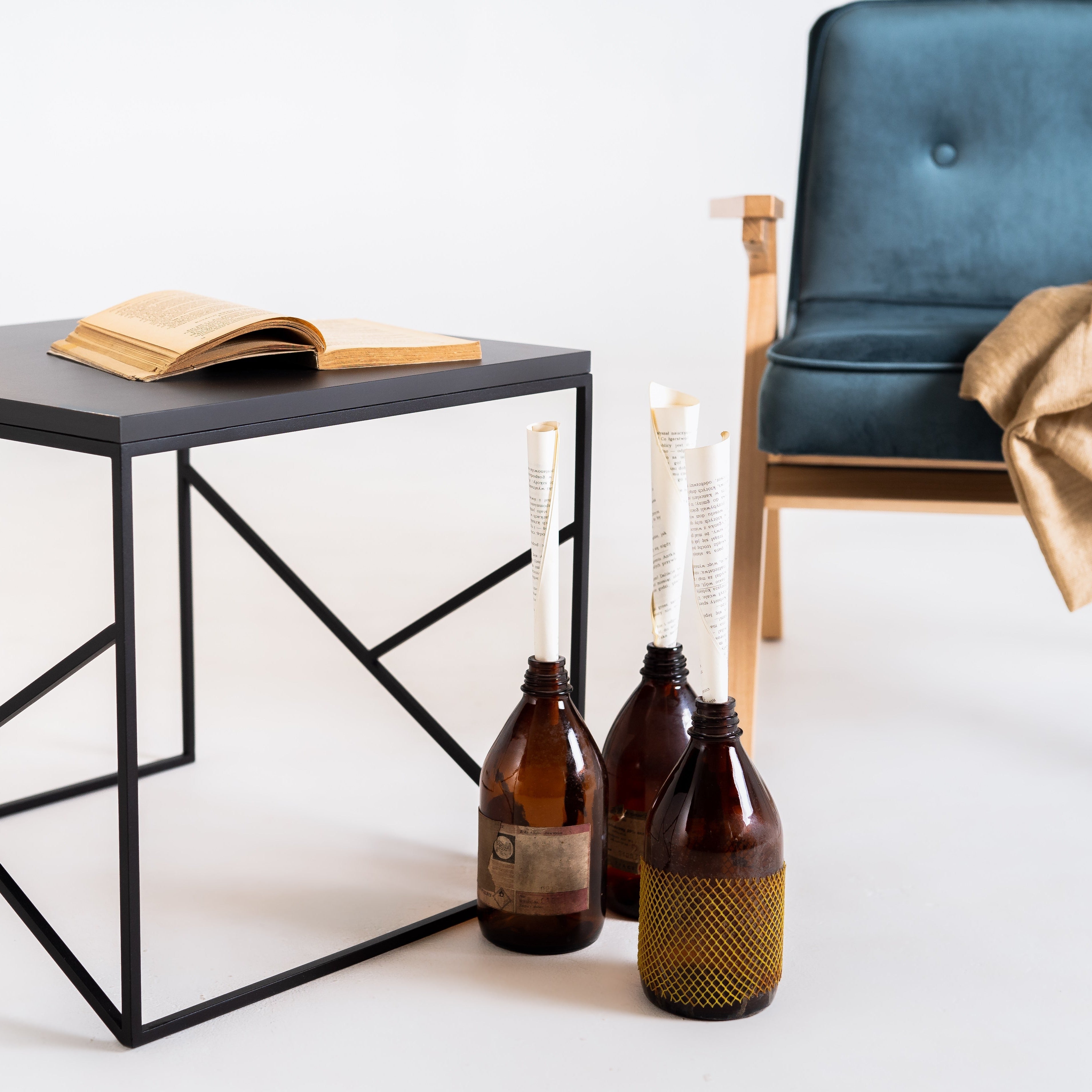 VINC Armchair - Blueberry Natural