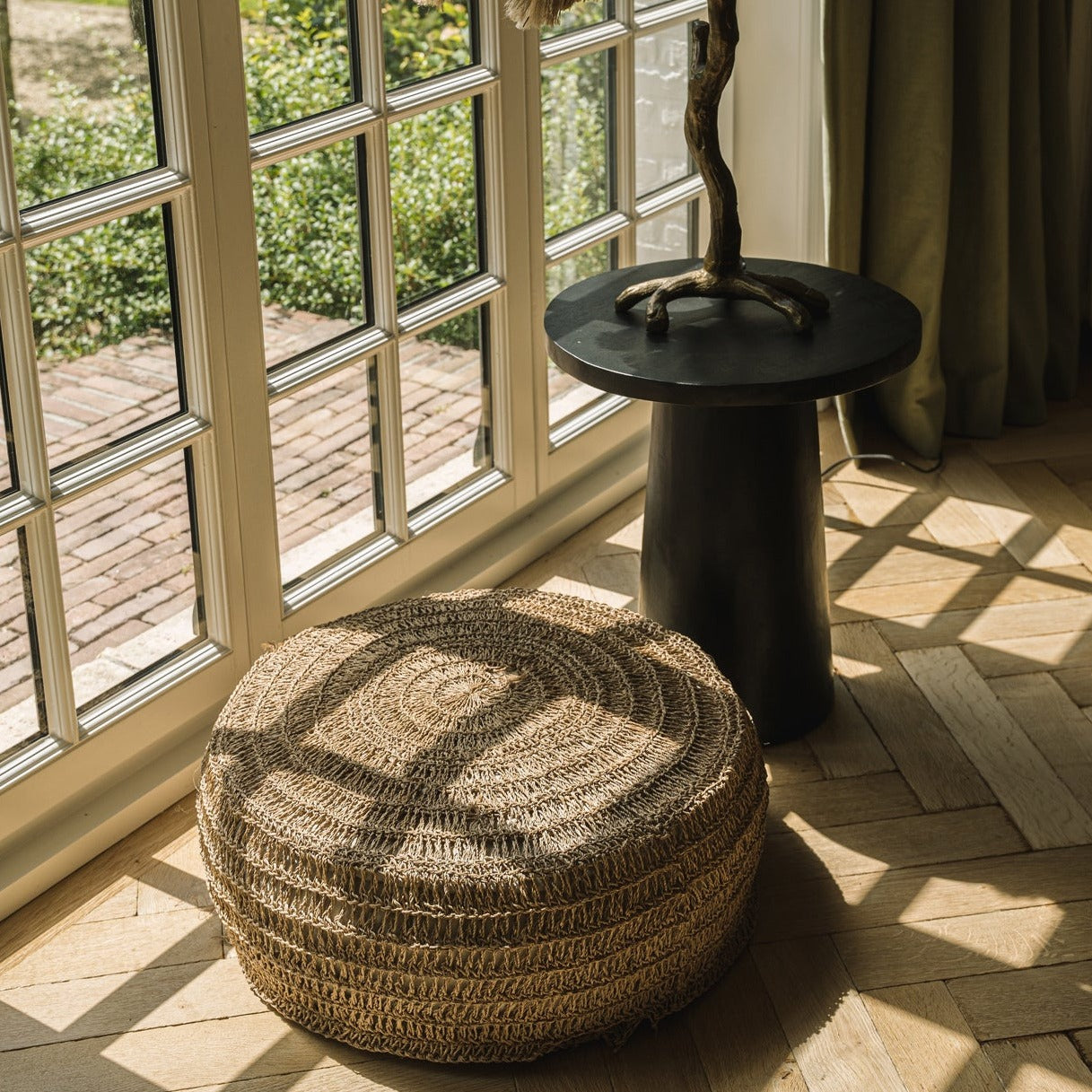 THE SEAGRASS Pouffe