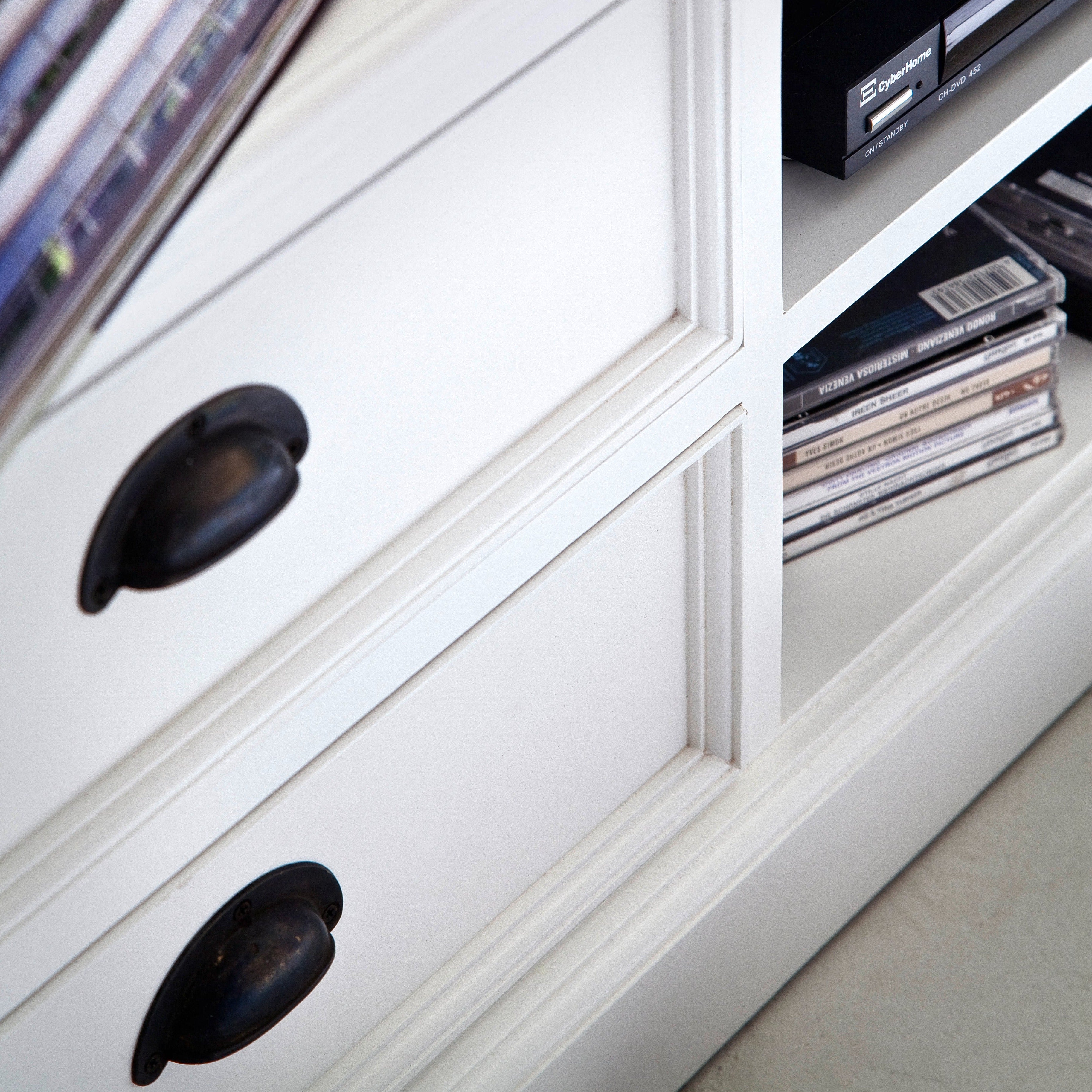 HALIFAX Cabinet With 4 Drawers Close View