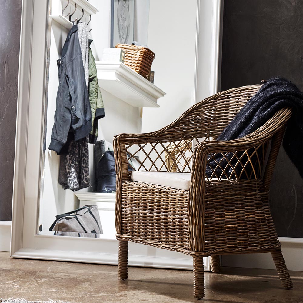 MONARCH Chair Interior