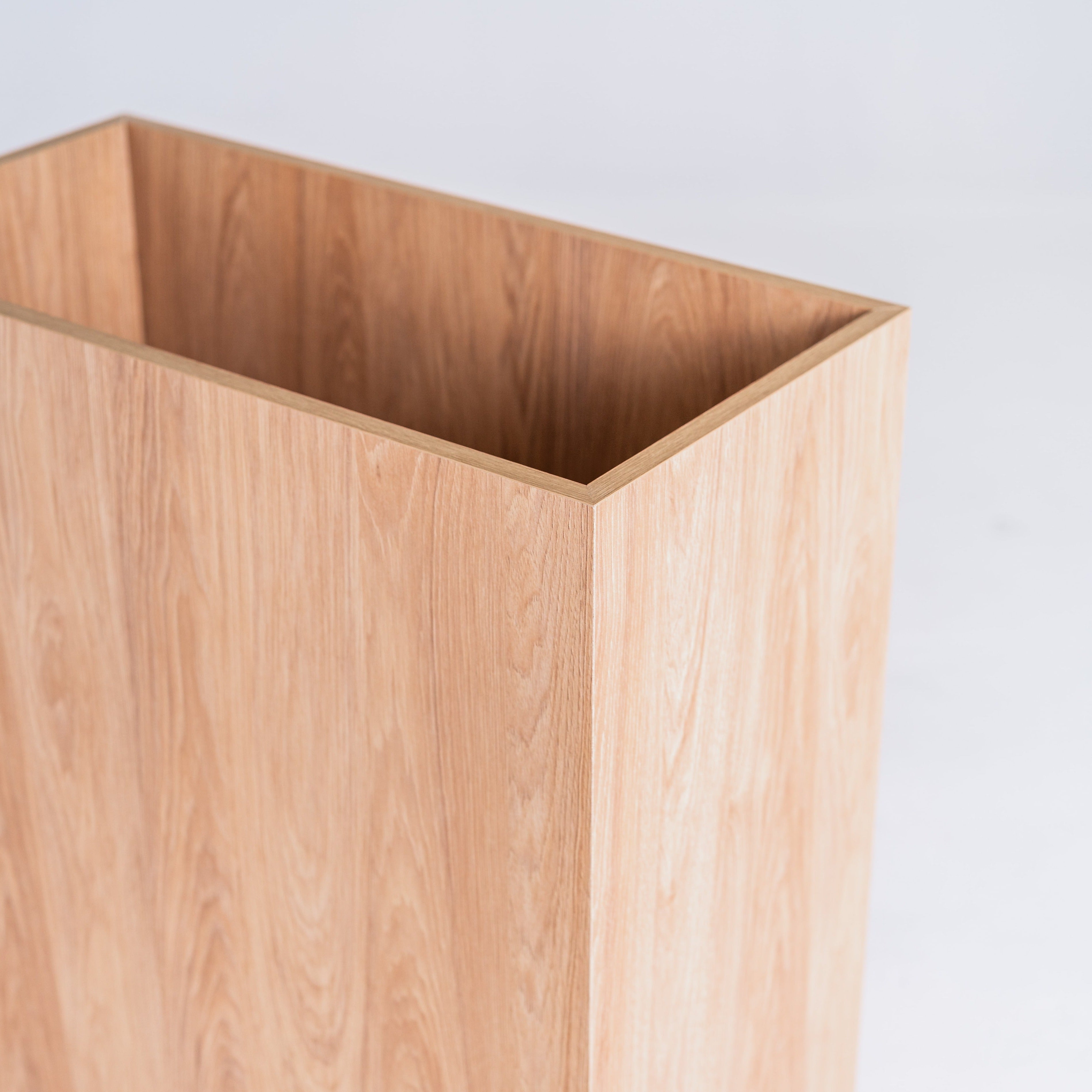 PALMUS Wooden Flowerpot Close View