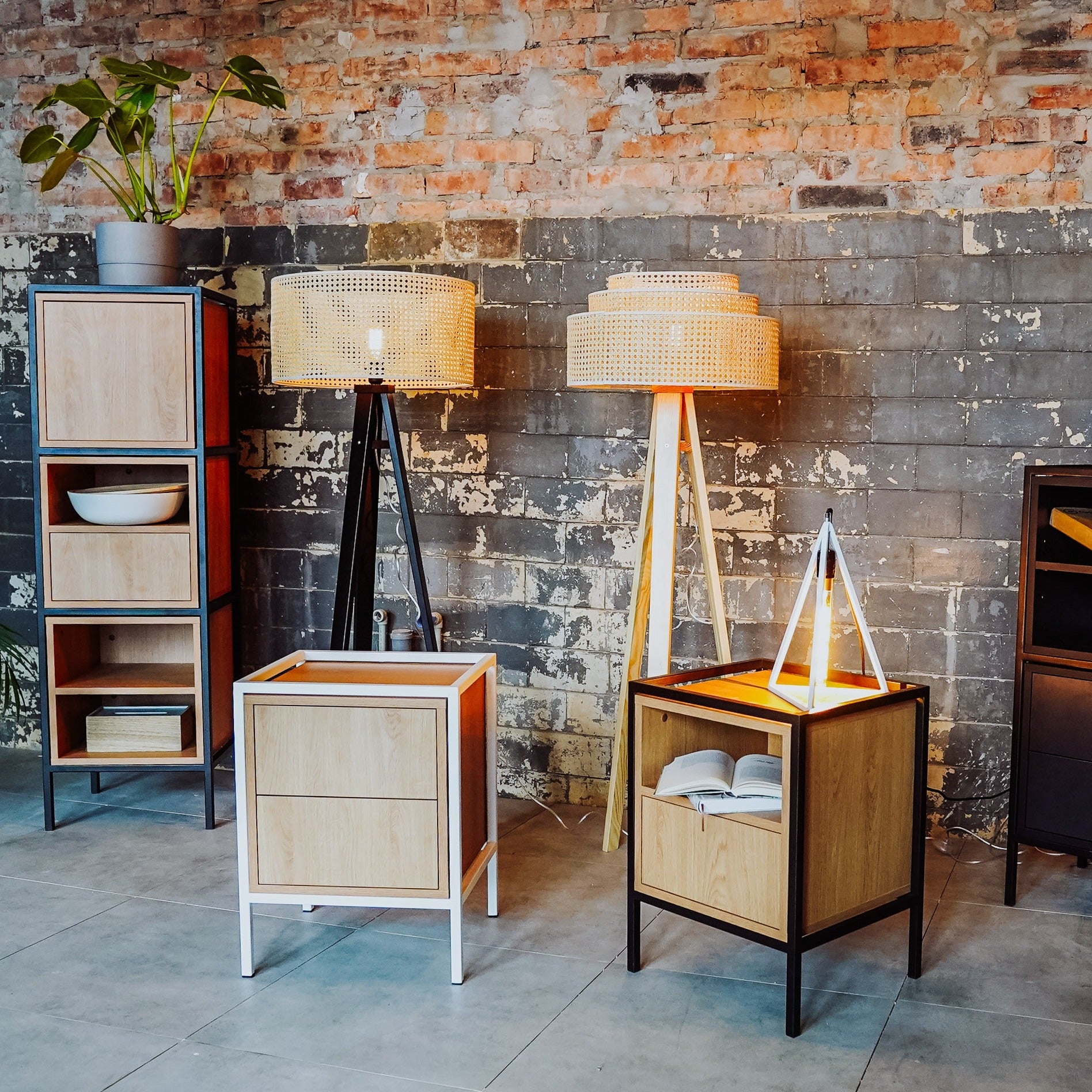 FLETE Floor Lamp 3R Interior