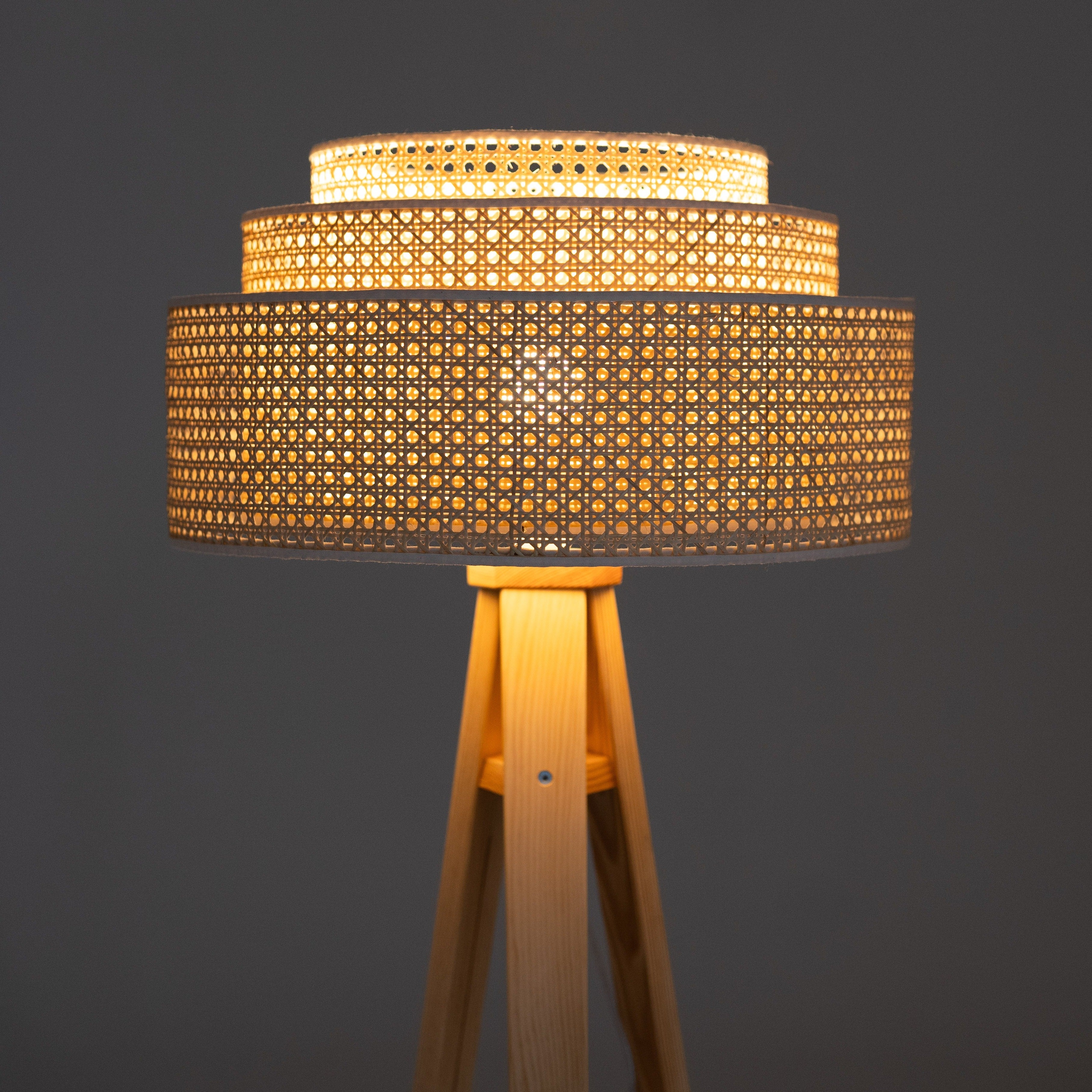FLETE Floor Lamp 3R Natural Close View
