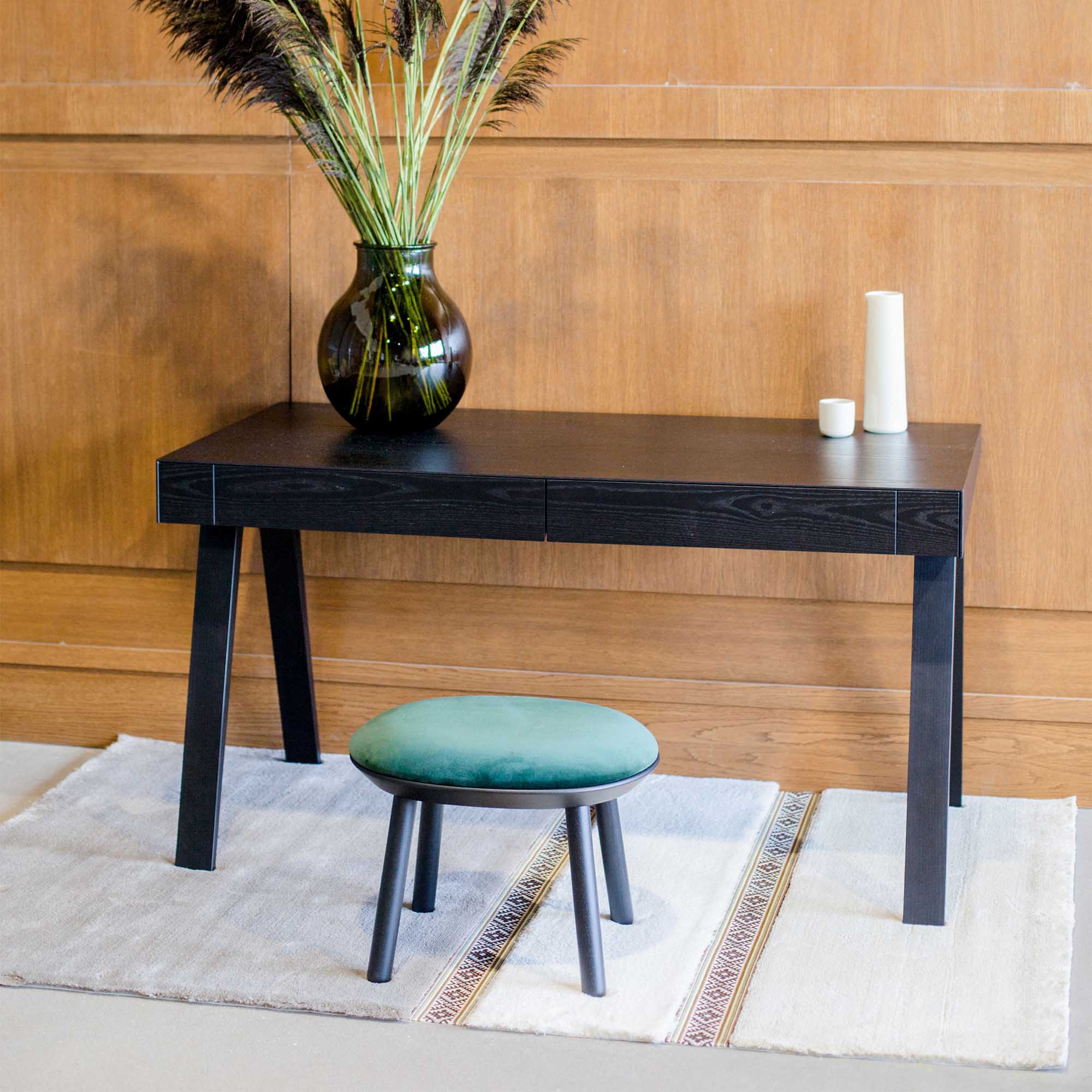 NAIVE Ottoman Interior