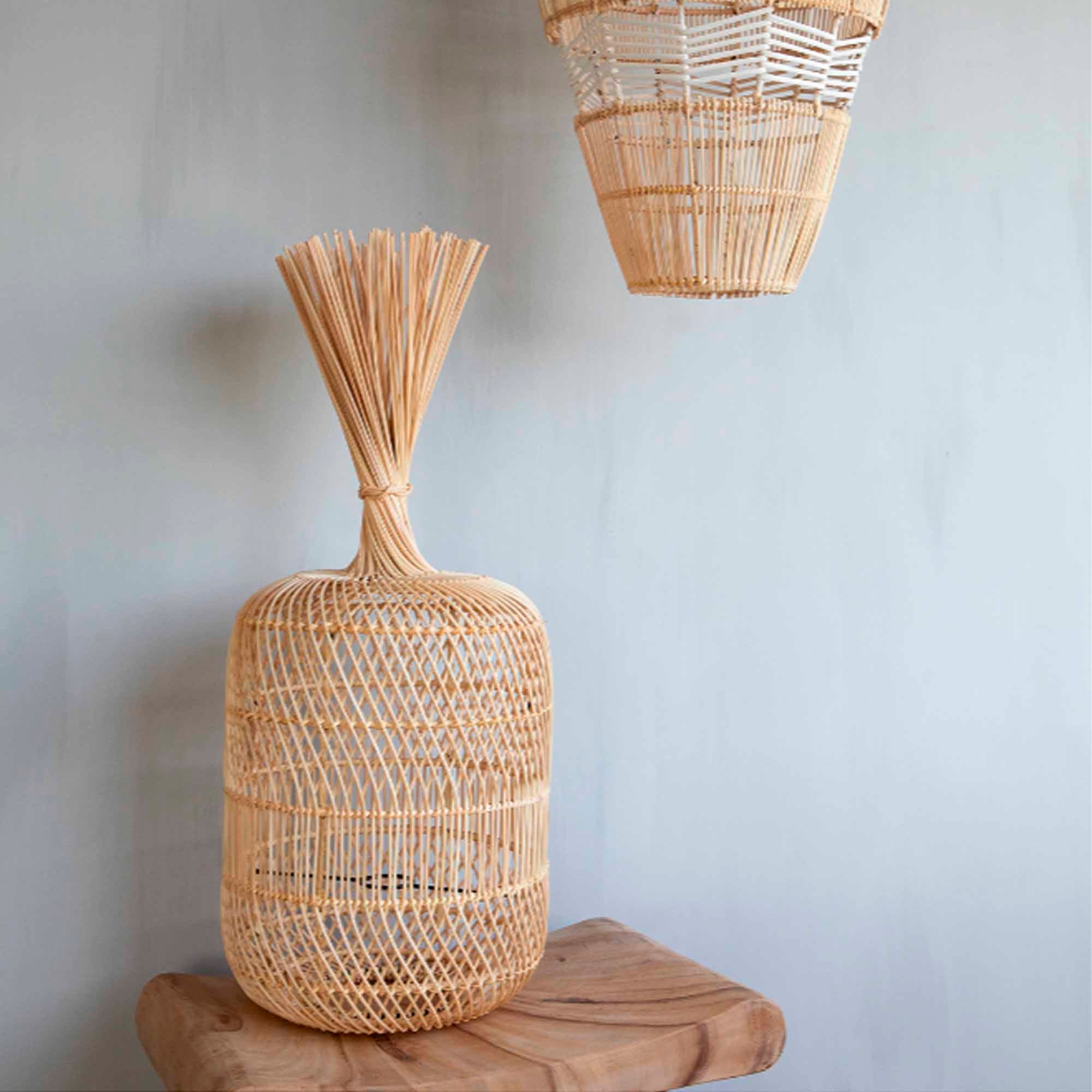 THE DUMPLING Floor Lamp Pendant Natural