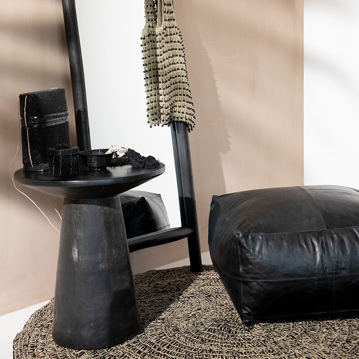 THE BEADED TREASURE Box interior view