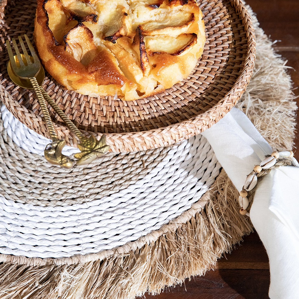 THE SEAGRASS RAFFIA Placemat Natural-White interior macro view