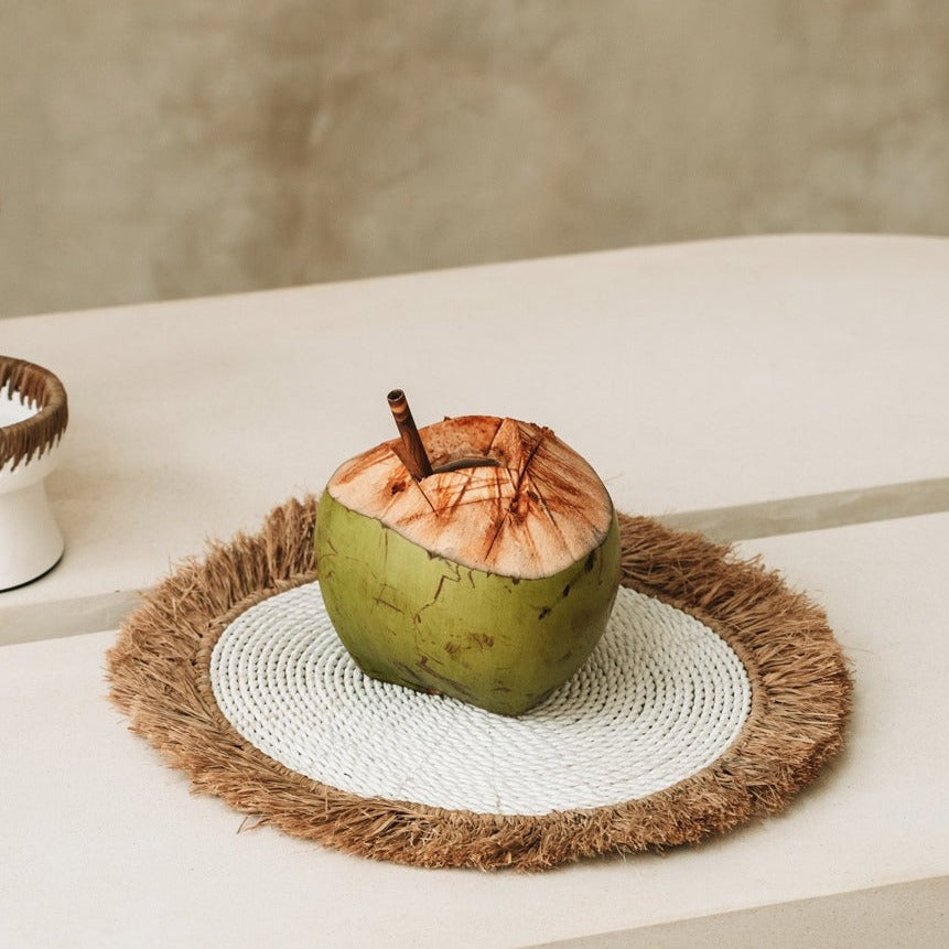 THE WATER HYACINTH RAFFIA Placemat White