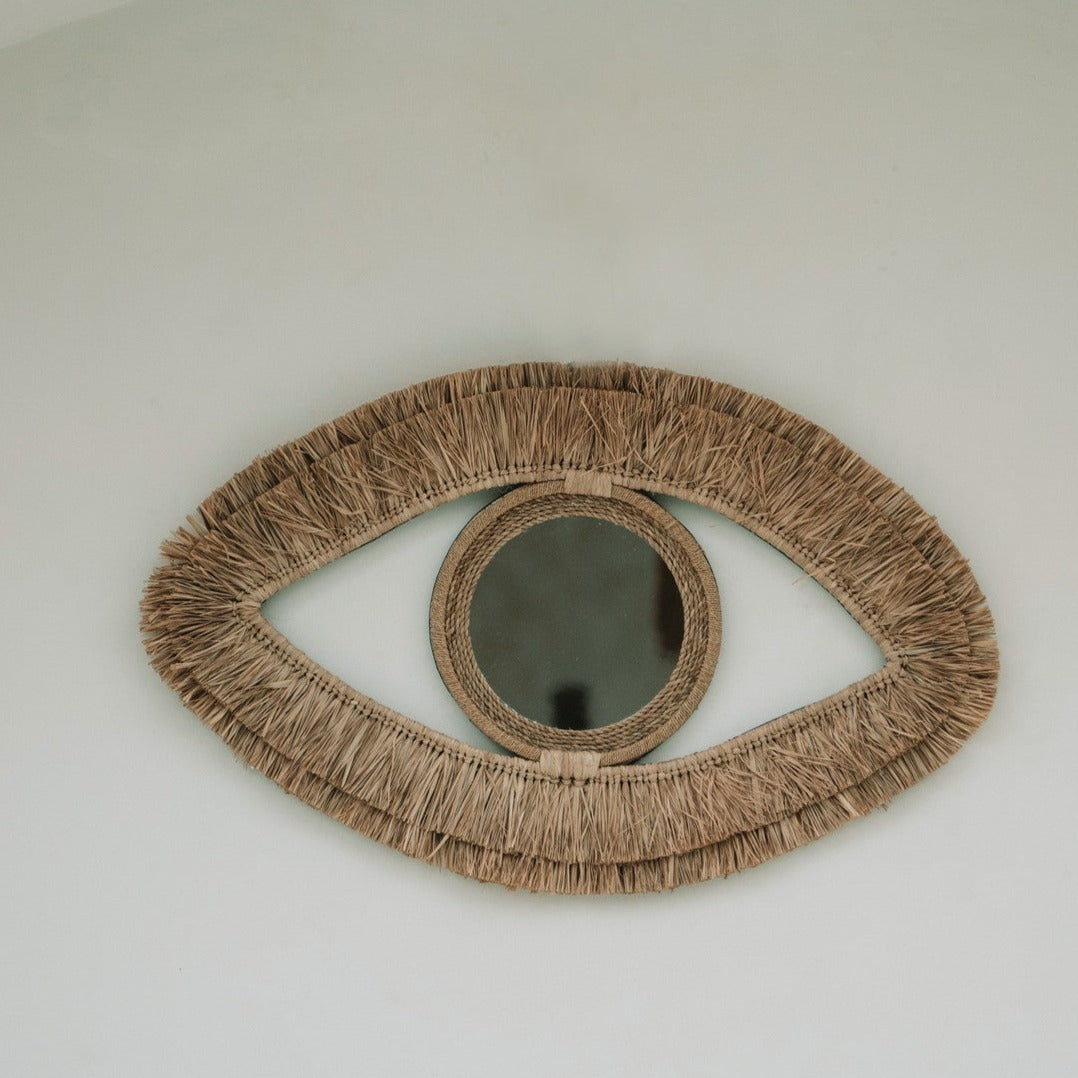 THE RAFFIA EYE Mirror front interior view