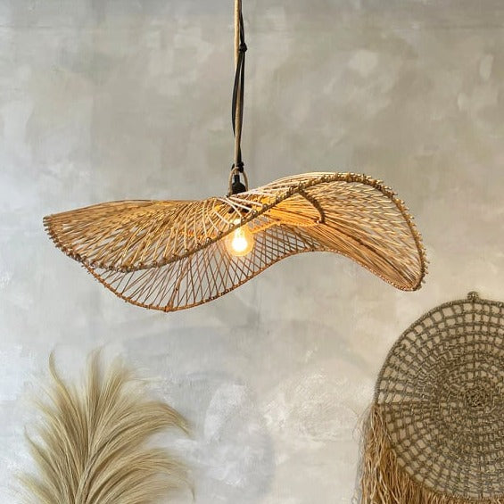 THE CHAPEAU Pendant Natural interior side view