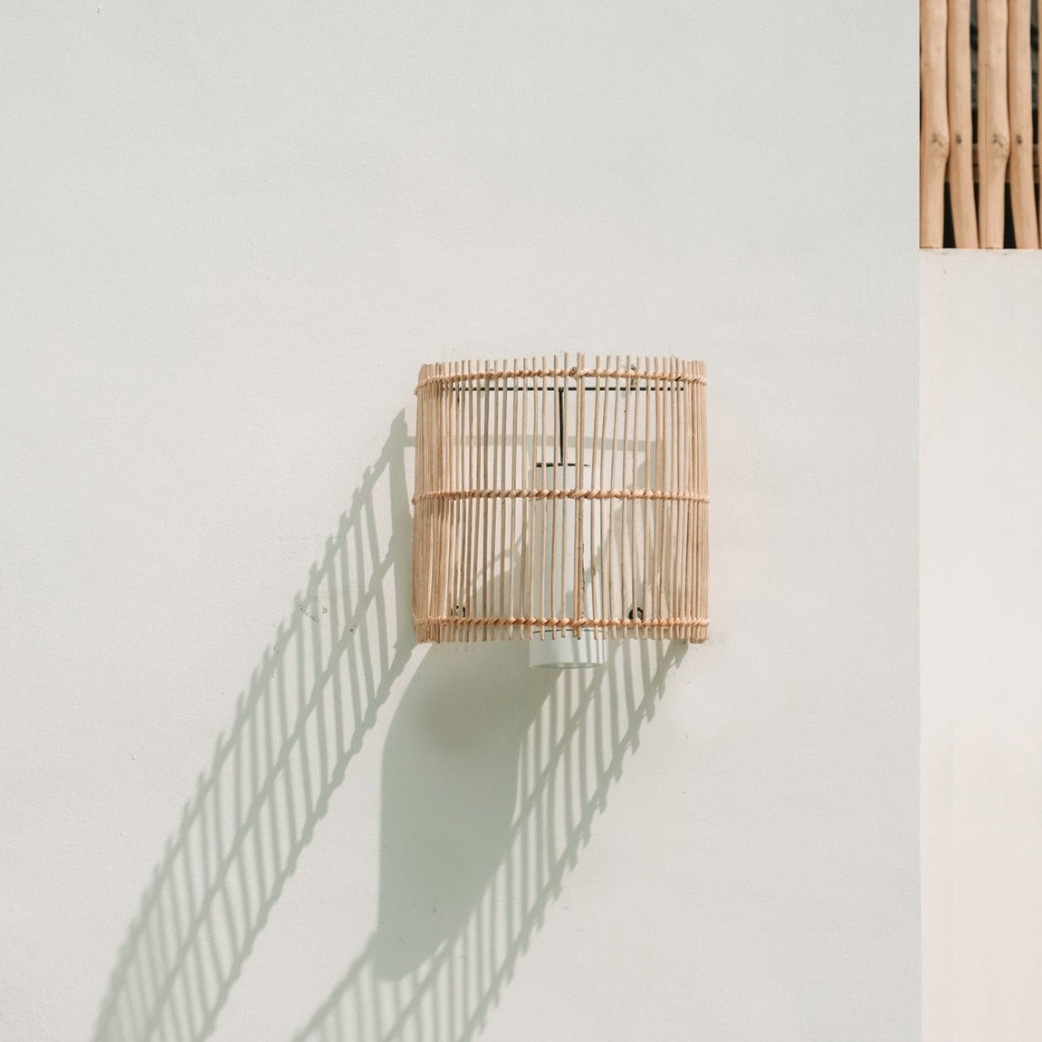 THE GIGI WALL APPLIQUE Pendant Natural