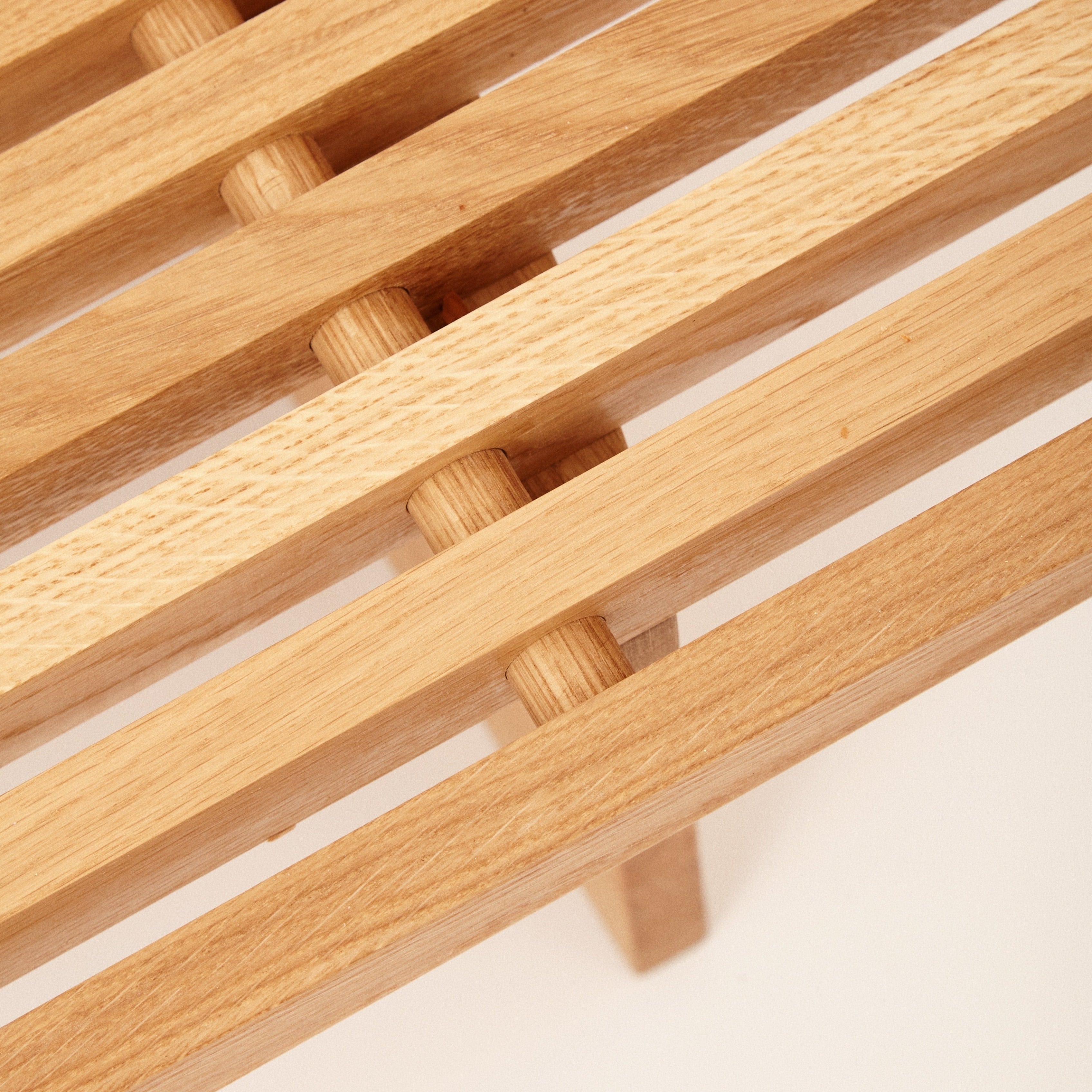 QUBANC Bench Oak-Natural Crop View