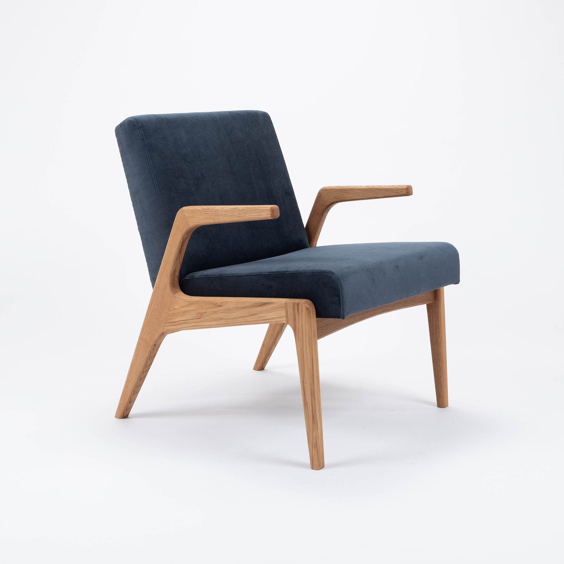 R1378 Armchair