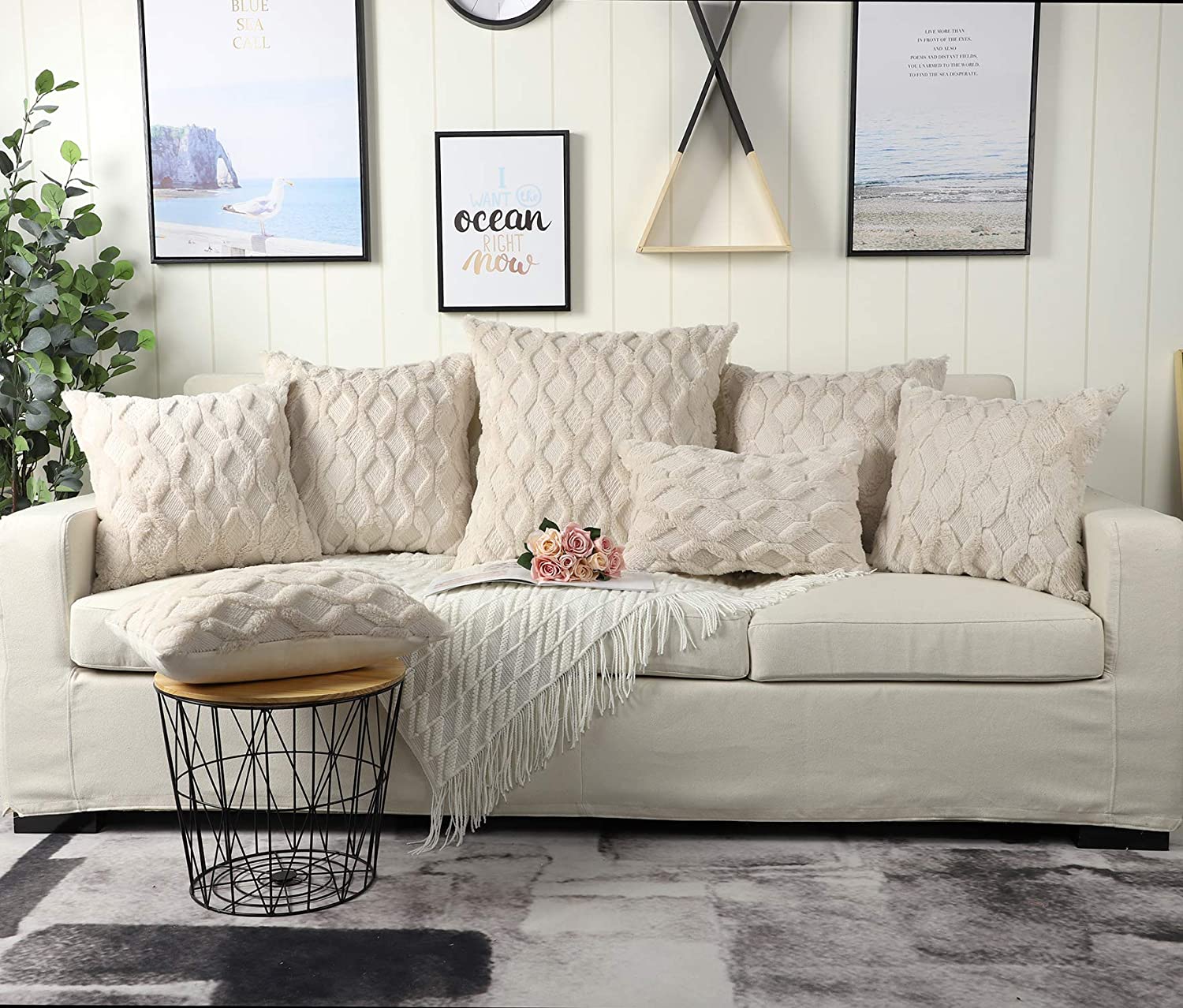 SOFT DECORATIVE Cozy Cushion Cover