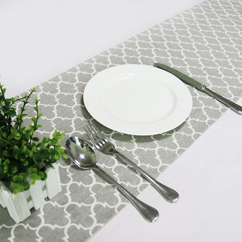 Vintage Linen Table Runner with Pattern