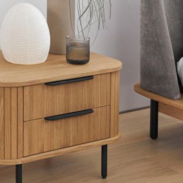 https://alibene.com/cdn/shop/articles/bedside_table_600x600_crop_center.jpg?v=1690290510