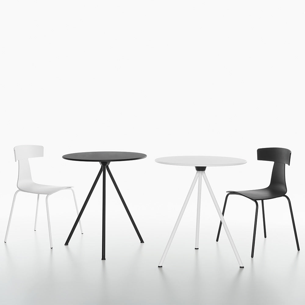 RANDEVU Round Tables Ø68 Black And White With REMO Chairs