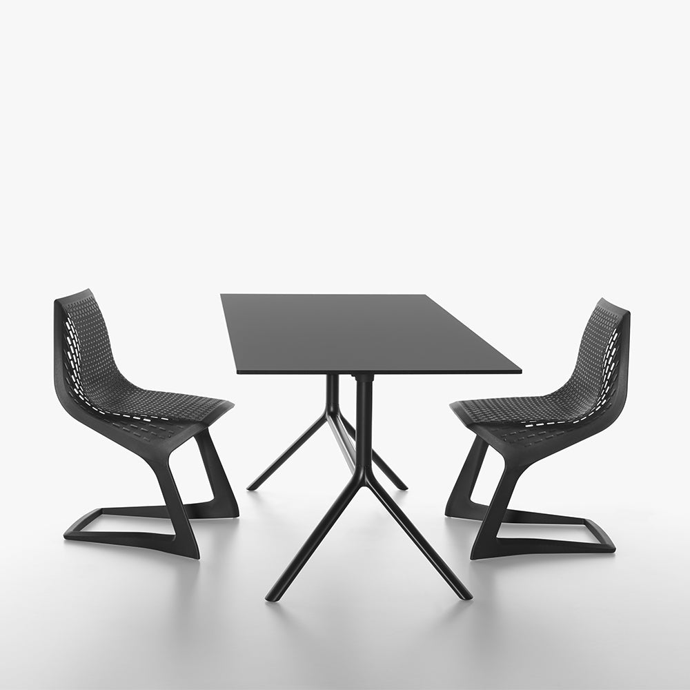 MIURA Table with Chairs