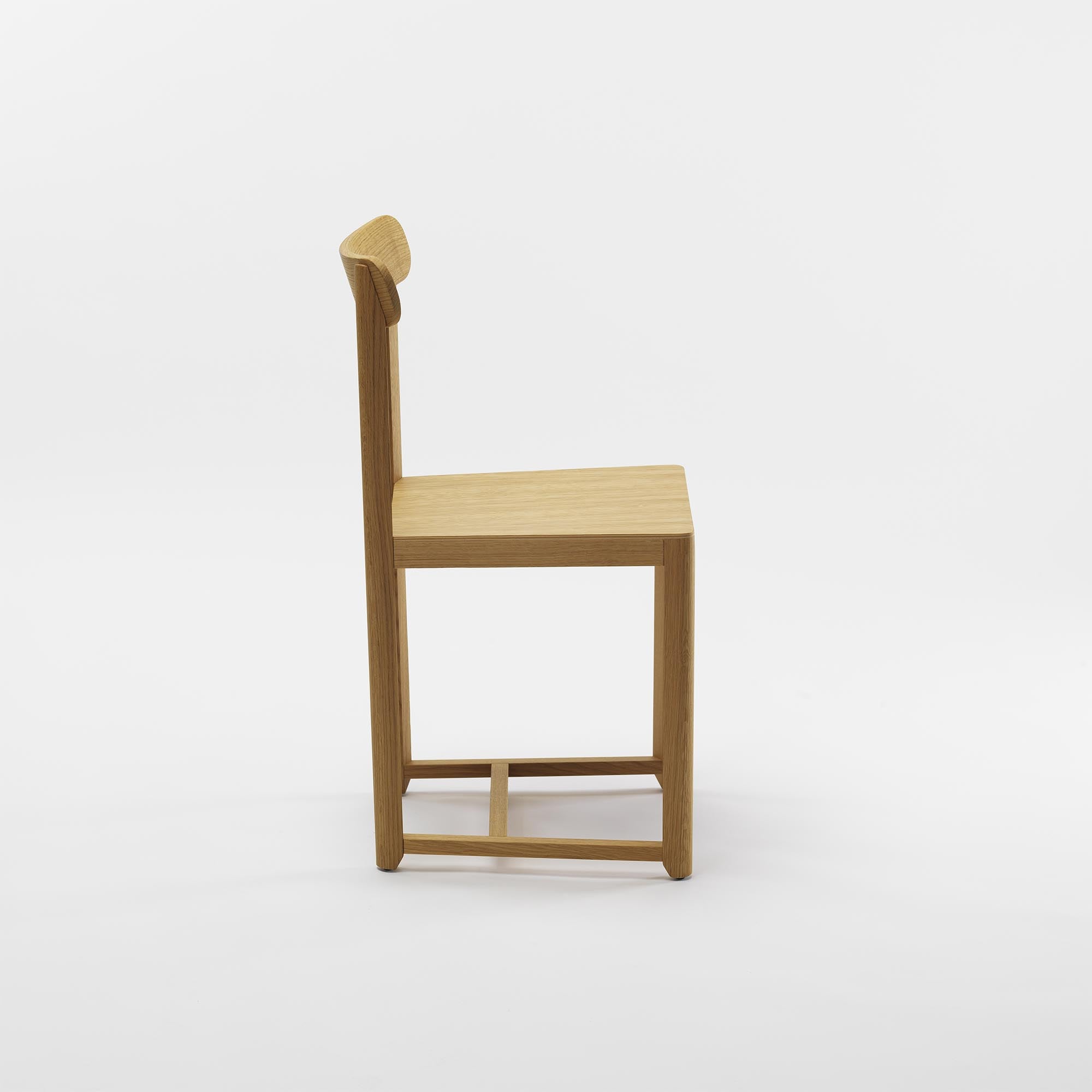 SELERI Chair Plywood Seat side view