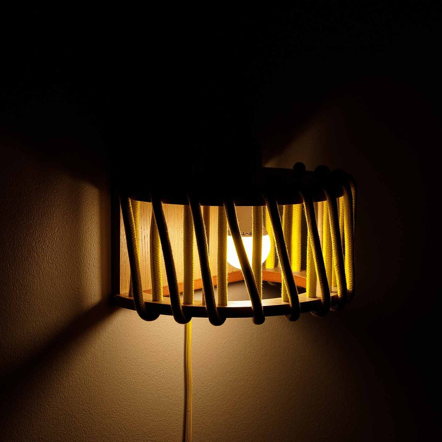 MACARON Wall Lamp Yellow 20 cm night view