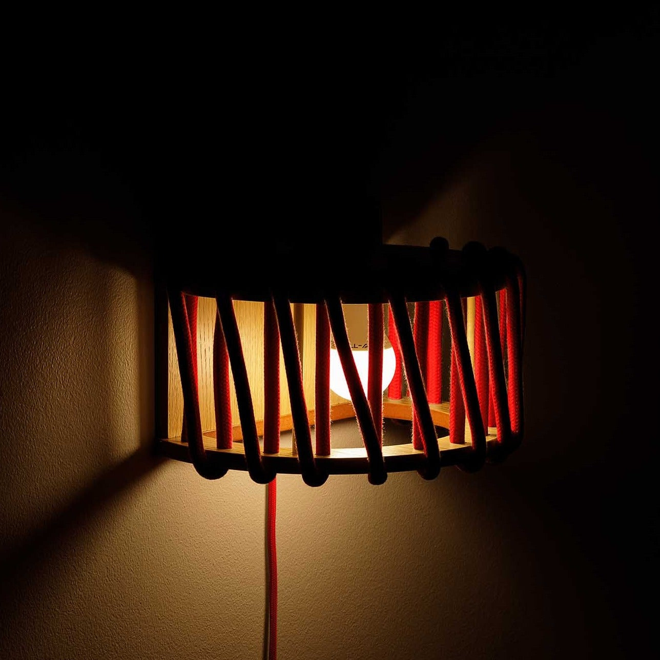 MACARON Wall Lamp Red 20 cm night view