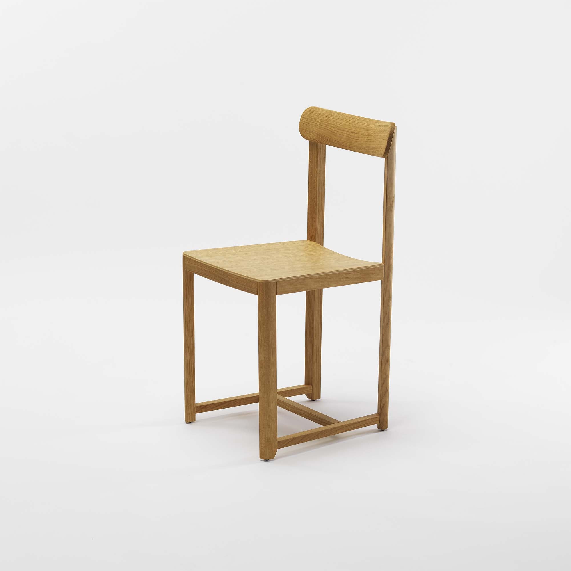 SELERI Chair Plywood Seat half-side view