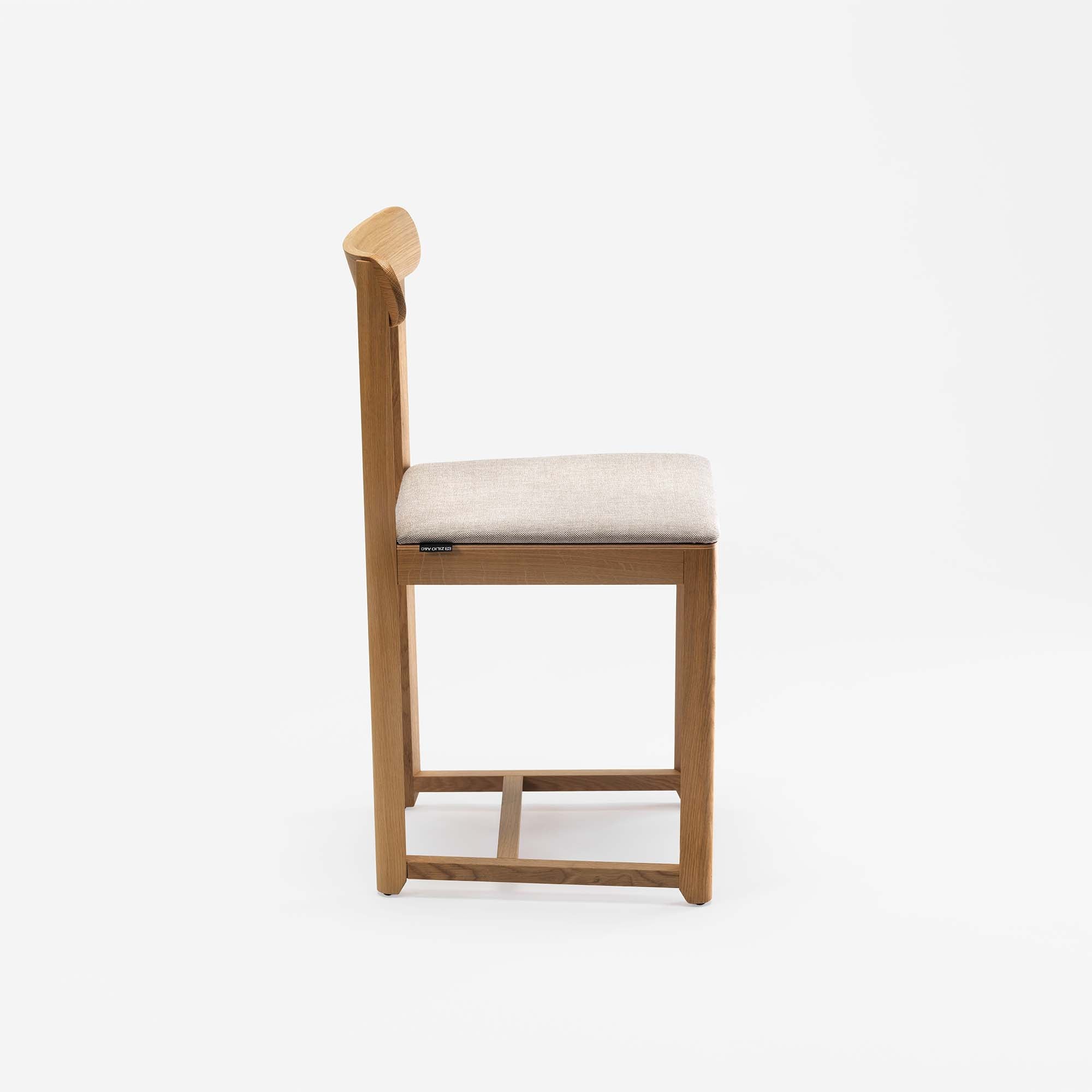 SELERI Chair Natural-Upholstered Beige Seat side view