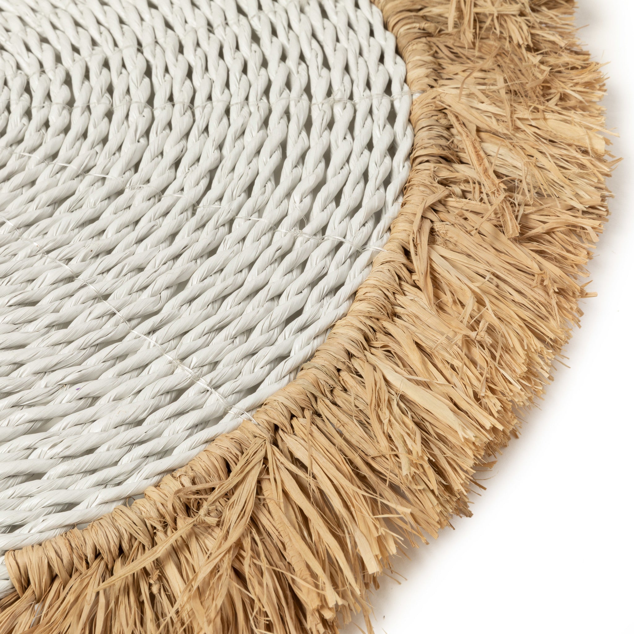 THE SEAGRASS RAFFIA Placemat White-Natural macro view