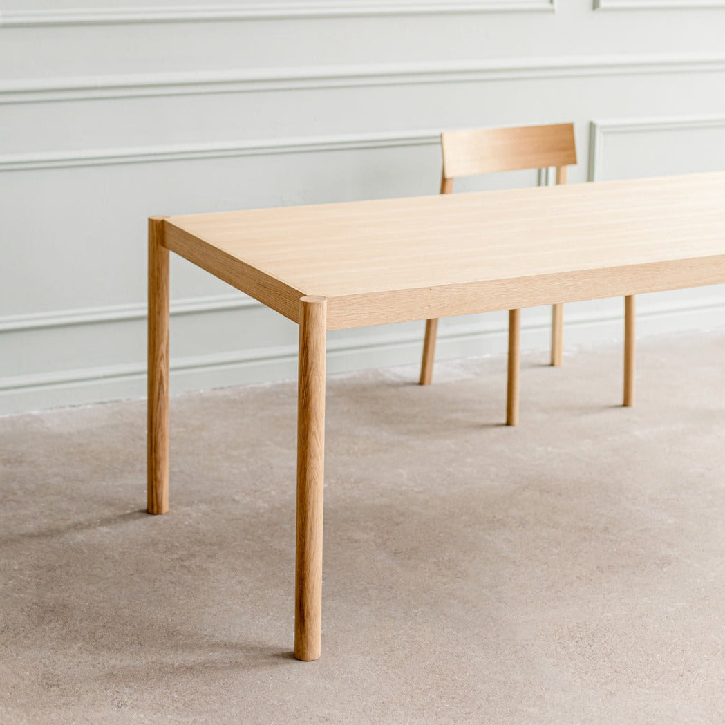 CITIZEN Dining Table-crop view-natural oak large size