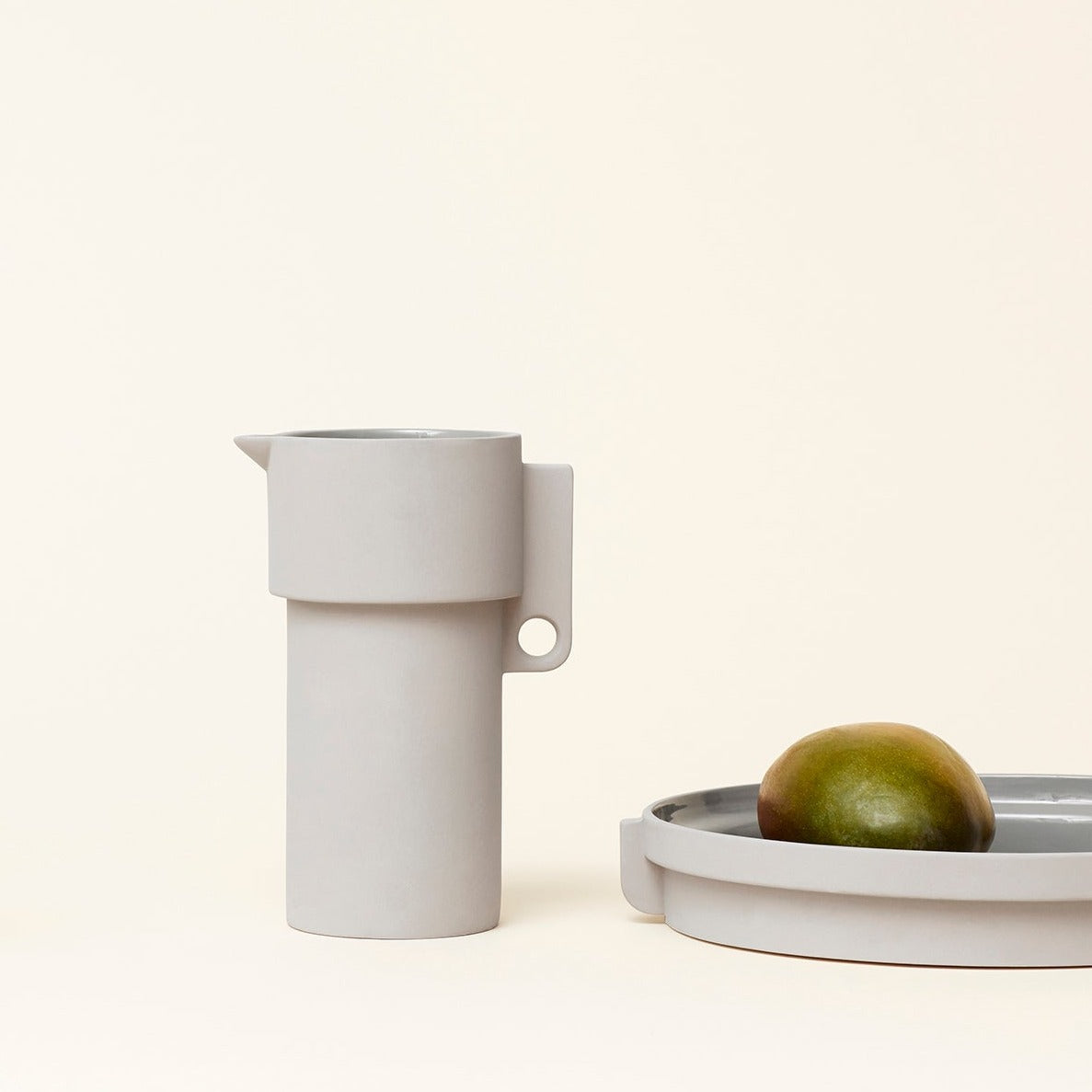 ALCOA Tray ceramic with pitcher