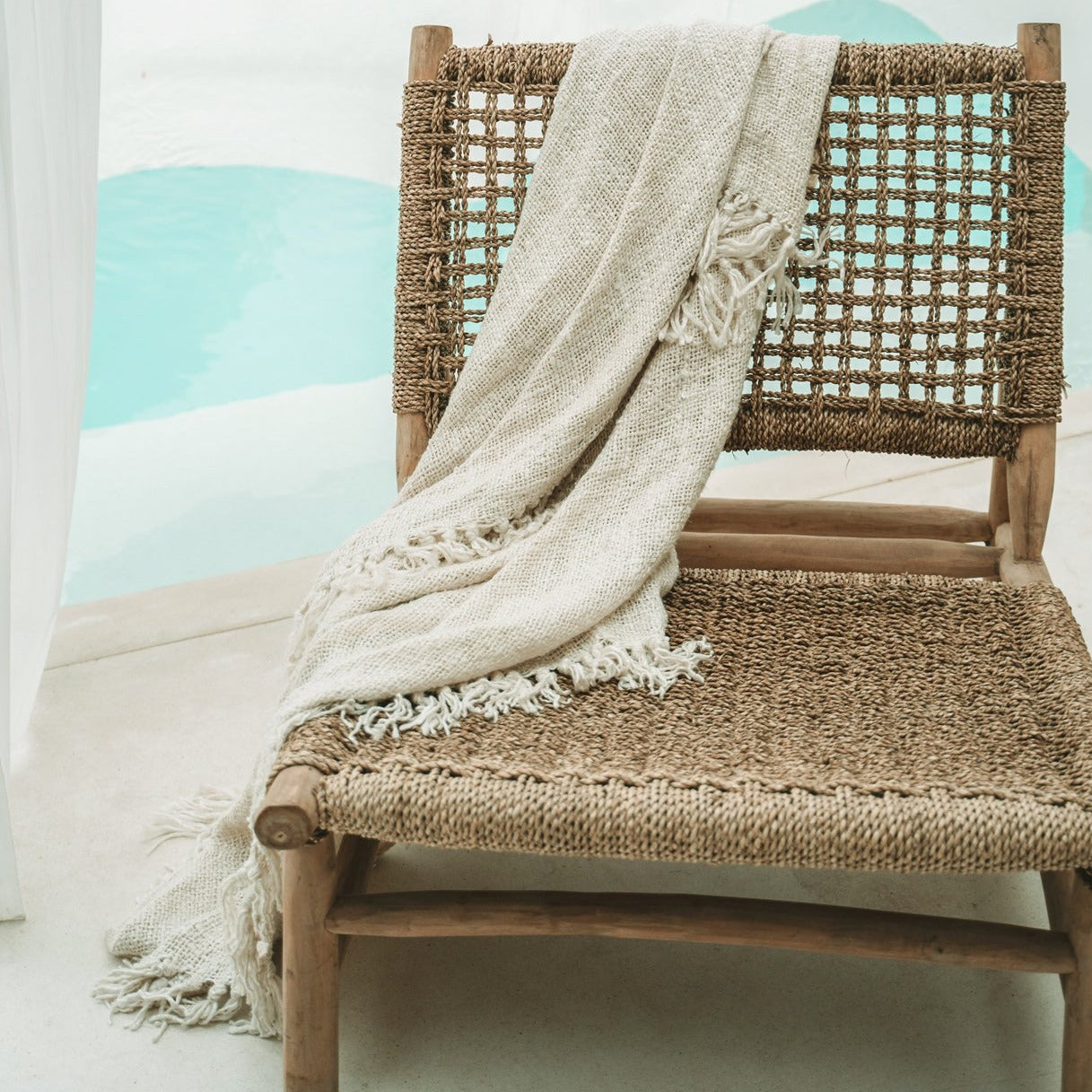 THE ISLAND SISAL One Seater Chair front view outdoor
