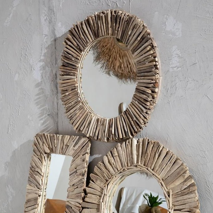THE DRIFTWOOD FRAMED Mirror interior view