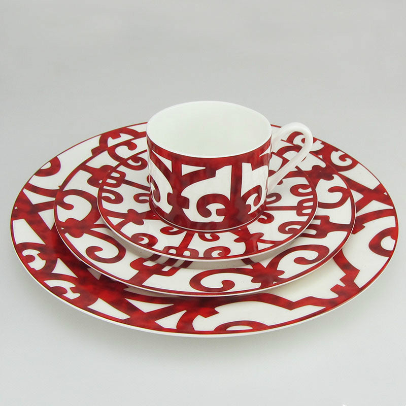 Ceramic Dinner Plate with Spanish Red Grid